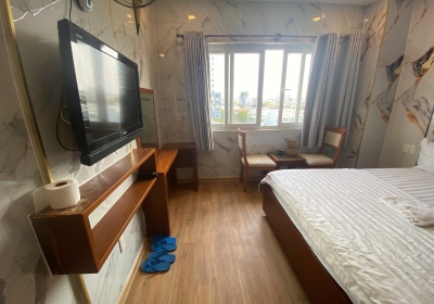 PHÒNG ĐÔI CỬA SỔ THƯỜNG 